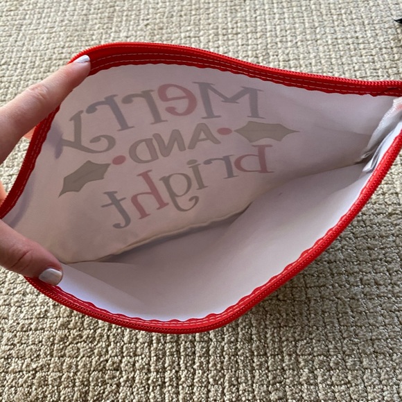 Thirty One Gifts Christmas zipper pouch - Picture 2 of 3